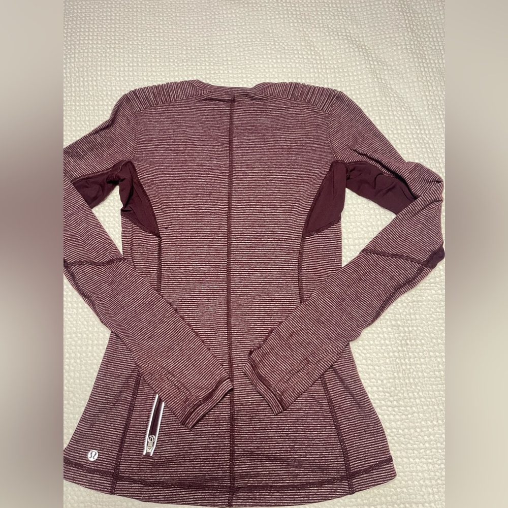 Lululemon long sleeve Size 6 burgundy